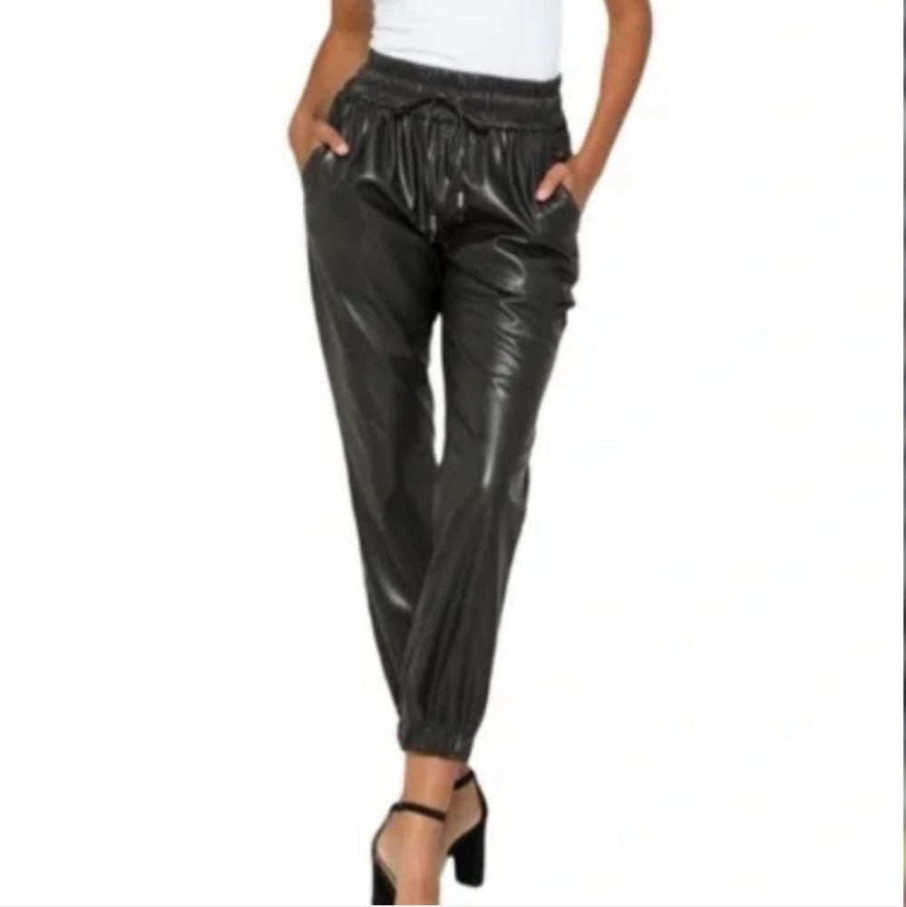 Blank NYC Faux Leather Joggers Black Pockets Size 29 EUC